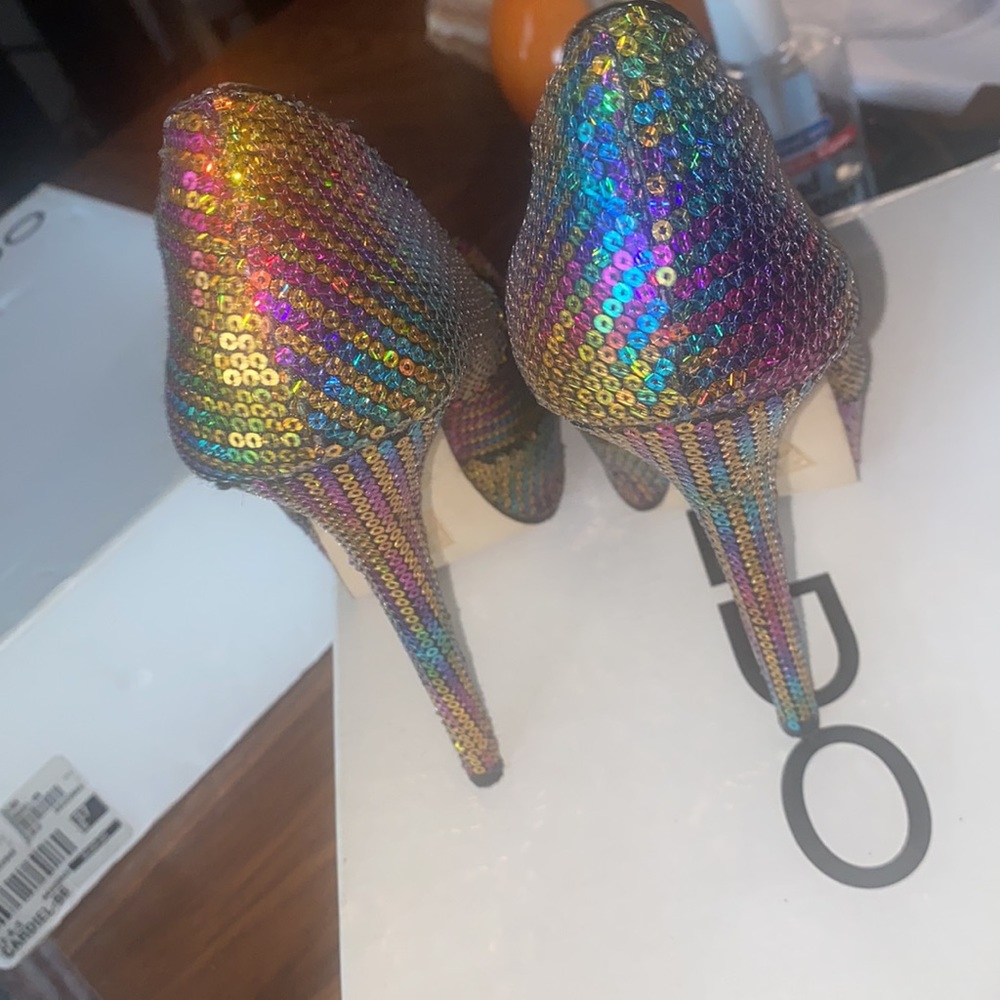 Iridescent Sequence Platform Peep Toe. - image 3